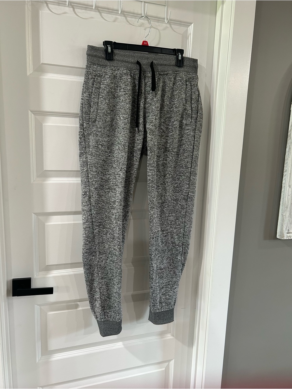 South Pole Men's Gray Fleece-Lined Sweatpants with Red Logo Tag